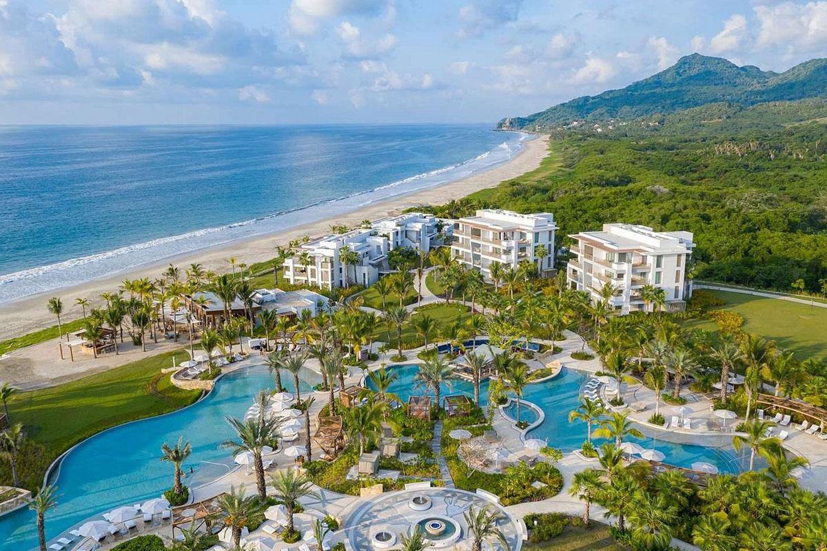 Conrad Punta de Mita