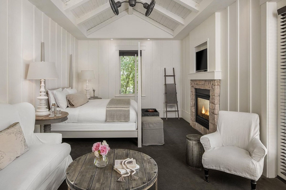 Farmhouse Inn