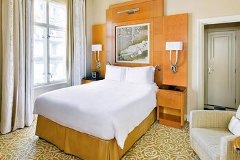 Superior Queen Room, at The Savoy