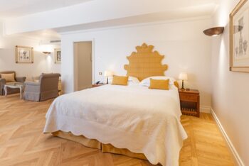 Triple Room, at Grand Hotel Continental Siena