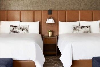 Deluxe View 2 Queens, at Fairmont Scottsdale Princess