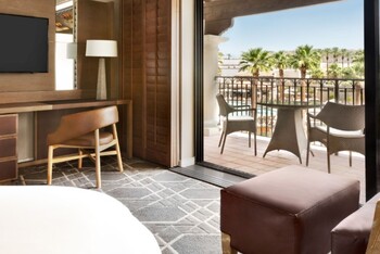 ADA Accessible Signature 1 King Mobility Access Roll In Shower, at Fairmont Scottsdale Princess