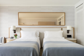 Oceanfront Twins, at Halekulani Hotel