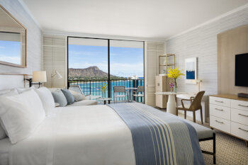 Diamond Head Oceanfront Prime King, at Halekulani Hotel