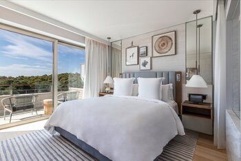 Arion Pine-View Executive Suite, at Four Seasons Astir Palace Hotel Athens