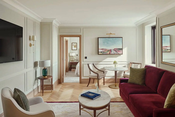 Executive Suite City View, at Jumeirah Carlton Tower