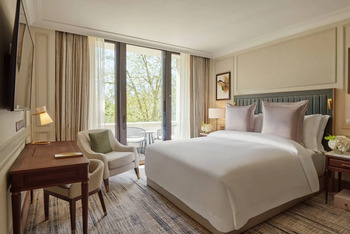 Garden Suite, at Jumeirah Carlton Tower