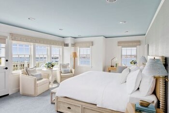 Harborview Room at Harborside Hotel, at White Elephant