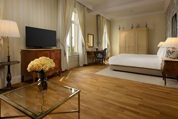 1 King Junior Suite City View, at Intercontinental Amstel Amsterdam