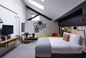 Superoo, at Ovolo Woolloomooloo