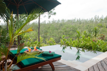 Luxury Deluxe Cabana, at Blancaneaux Lodge