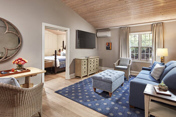 Creekside Suite, at L