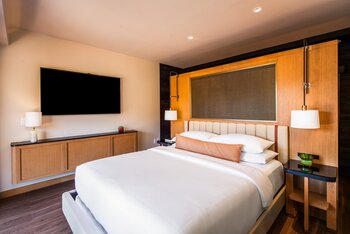 Cliffs King Premiere - 100 steps from L