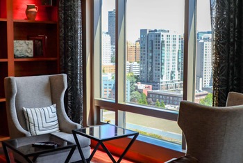2 Double Beds Club Access, at Grand Hyatt Seattle