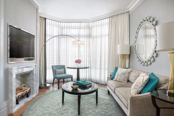 One Bedroom Suite Twins, at The Langham Hong Kong