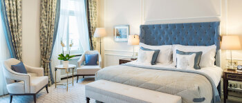 Deluxe Double Room Lake View, at Fairmont Hotel Vier Jahreszeiten