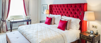 Deluxe Double Room Courtyard, at Fairmont Hotel Vier Jahreszeiten