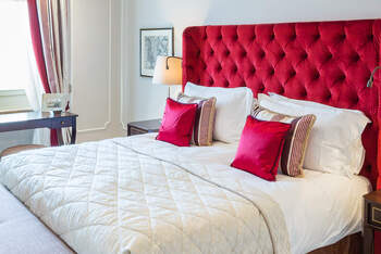 Deluxe Garden View King, at Fairmont Hotel Vier Jahreszeiten