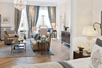 One Bedroom Suite Lake View King, at Fairmont Hotel Vier Jahreszeiten