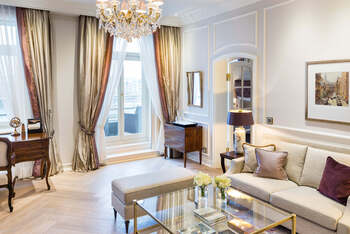 Penthouse 1 Bedroom Suite Lake View Balcony King, at Fairmont Hotel Vier Jahreszeiten