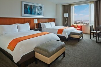 ADA Accessible, Deluxe Accessible Double Queen Room, at Hotel Arista