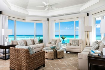 Premier Ocean Front 3 Bedroom Suite, at The West Bay Club