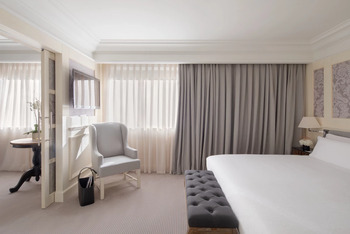 Junior Suite City View, at Majestic Hotel & Spa Barcelona