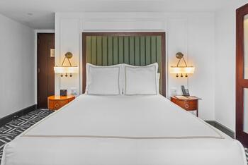 Heritage Queen, at Condado Vanderbilt Hotel