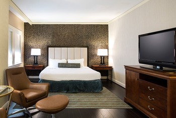 Deluxe King, at The Whitehall