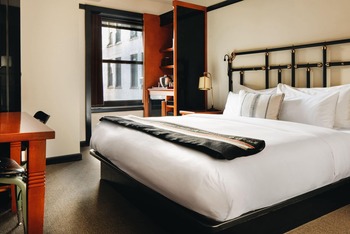 1 King Bed, at Chicago Athletic Association Hotel