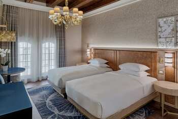 Twin Molino Deluxe Room, at Hilton Molino Stucky Venice 