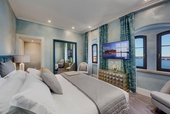 Molino Presidential Suite, at Hilton Molino Stucky Venice 