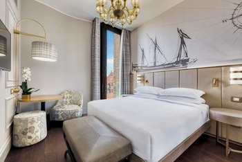 Molino Junior Suite, at Hilton Molino Stucky Venice 