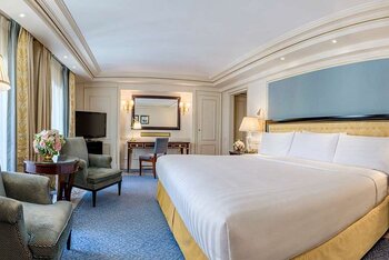 Superior Room 2 Twin Beds, at Shangri-La Hotel Paris