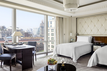 Deluxe Room: 2 Twin Beds, at The Peninsula Shanghai