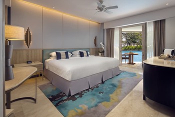 Deluxe Twin Lagoon Access, at Conrad Bali