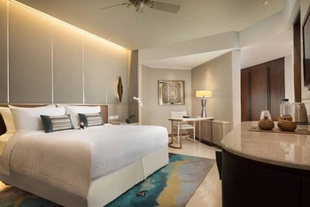 Deluxe King Resort Room, at Conrad Bali