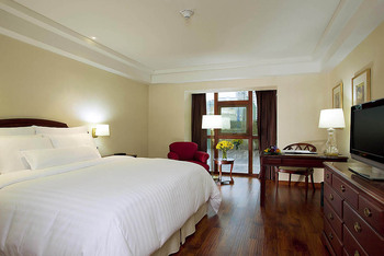 Premium Room 1 King, at Swissotel Lima