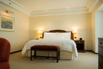 Grand Room City View 1 King, at Swissotel Lima