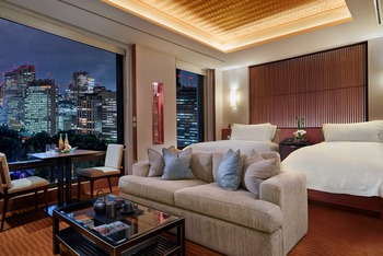 Premier Room: 2 Twin Beds, at The Peninsula Tokyo