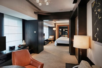 Premier Room - Twin Beds, at Rosewood Beijing
