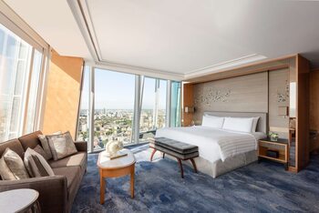 Premier Shard Room, 1 King, at Shangri-La The Shard, London