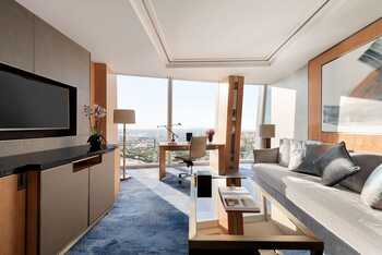 Iconic Shard Suite, at Shangri-La The Shard, London