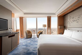 Premier City View Room, 1 King, at Shangri-La The Shard, London
