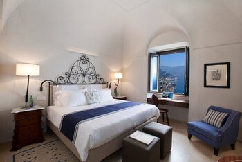 Deluxe Room with Sea View, at Monastero Santa Rosa Hotel & Spa