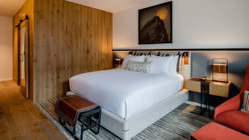 Premier King, Guest room, 1 King, Urban view, Upper floor, at The Cloudveil