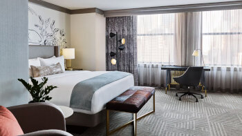 Grand Deluxe, Guest room, 1 King, at The Gwen, a Luxury Collection Hotel, Michigan Avenue Chicago