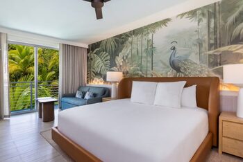 Superior King, at SLS Baha Mar