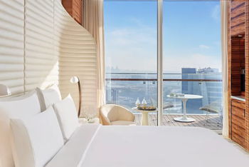 Fairmont King City View Balcony, at Fairmont Doha