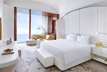 Fairmont King Sea View Balcony, at Fairmont Doha